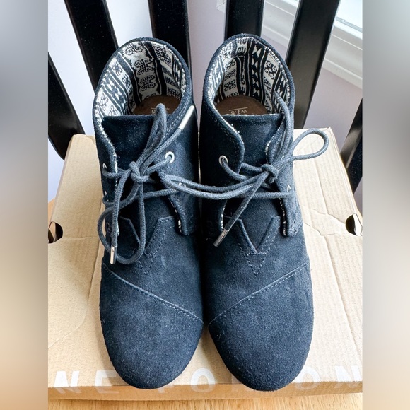 Toms Black Suede Lace-Up Wedge Boots - Picture 2 of 5
